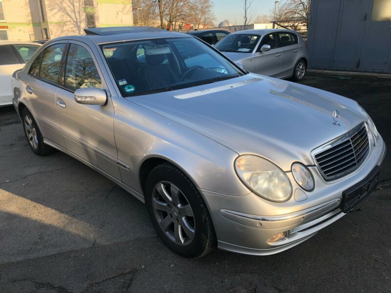 Мерседес 320 e