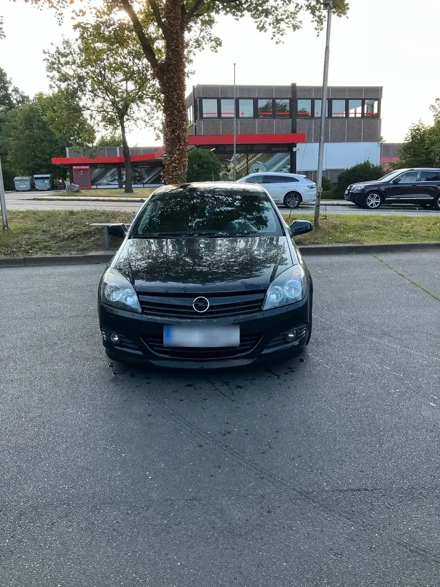 Gebraucht Opel Astra GTC 105 PS (77 kW) 2005 Schwarz Coupé