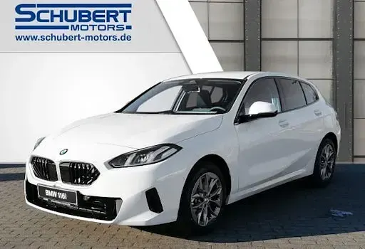 Neu BMW 116 122 PS (89 kW) 2026 Weiß Kleinwagen