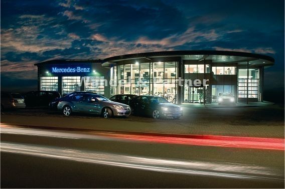 Gebraucht Mercedes EQT200 89 kW (122 PS) 2023 Rot Van / Kleinbus