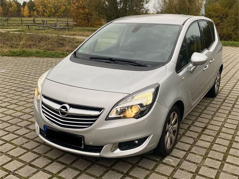 Silber Gebraucht 2016 Opel Meriva Van / Kleinbus | 5.950 € (Guter Preis) - Bild 1/4
