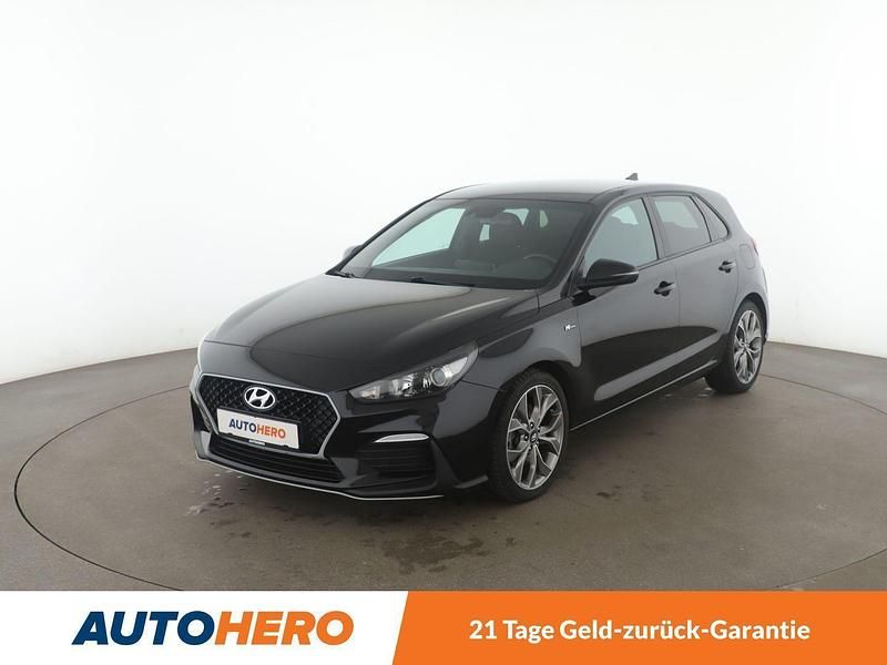 Schwarz Gebraucht 2019 Hyundai i30 N Line Limousine | 14.800 € (Fairer Preis) - Bild 1/3