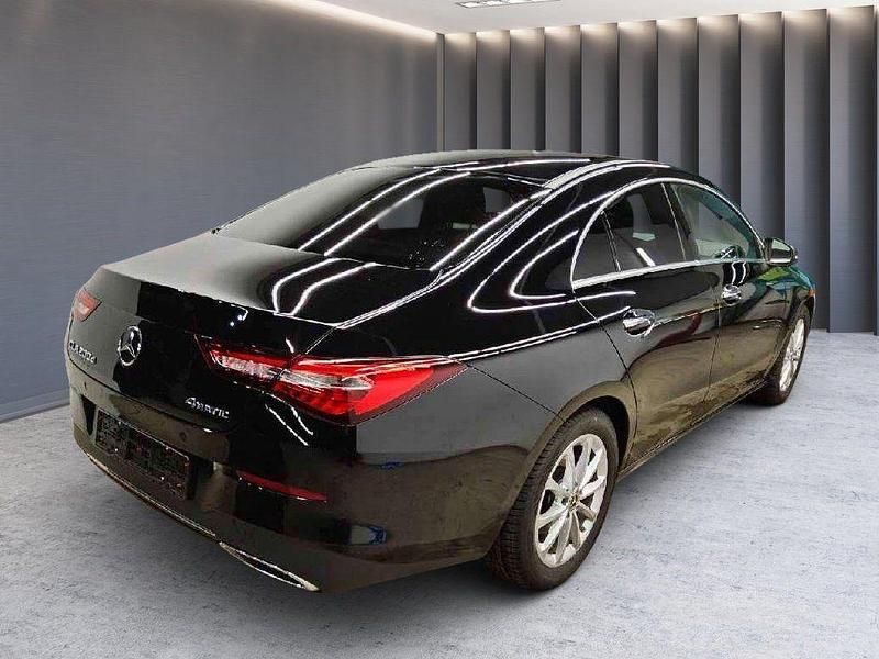 Gebraucht Mercedes CLA200 Progressive 150 PS (110 kW) 2022 Schwarz Limousine