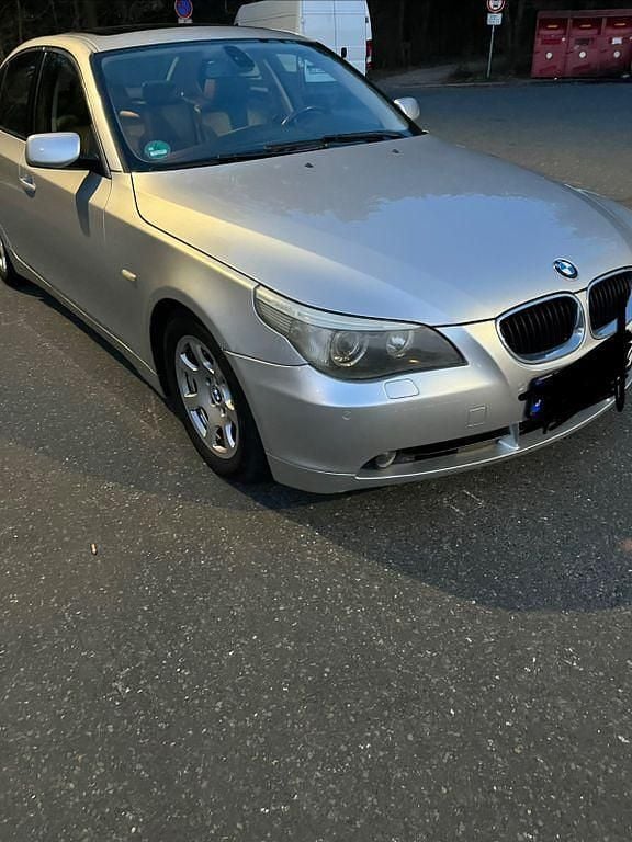 Gebraucht BMW 525 177 PS (130 kW) 2005 Grau Limousine