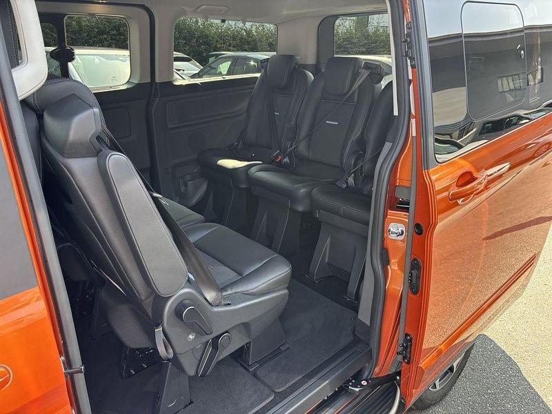 Gebraucht Ford Tourneo Active 150 PS (110 kW) 2024 Orange Van / Kleinbus