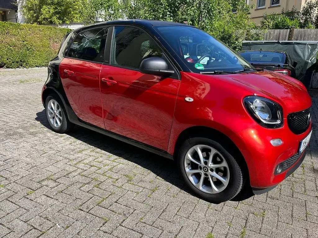 Gebraucht Smart ForFour Passion 71 PS (52 kW) 2016 Rot Kleinwagen