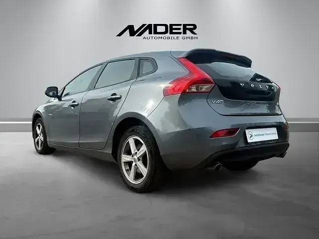 Gebraucht Volvo V40 Kinetic 150 PS (110 kW) 2016 Grau Limousine