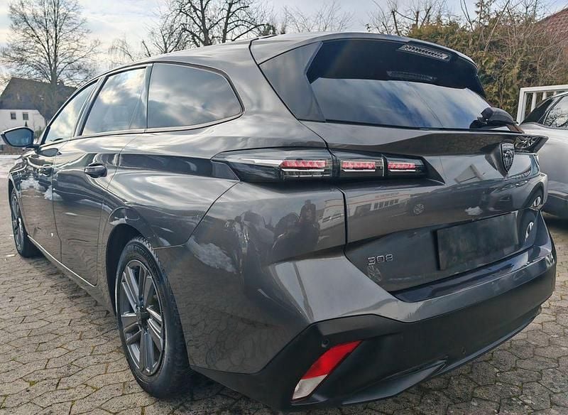 Gebraucht Peugeot 308 SW 131 PS (96 kW) 2022 Grau Kombi