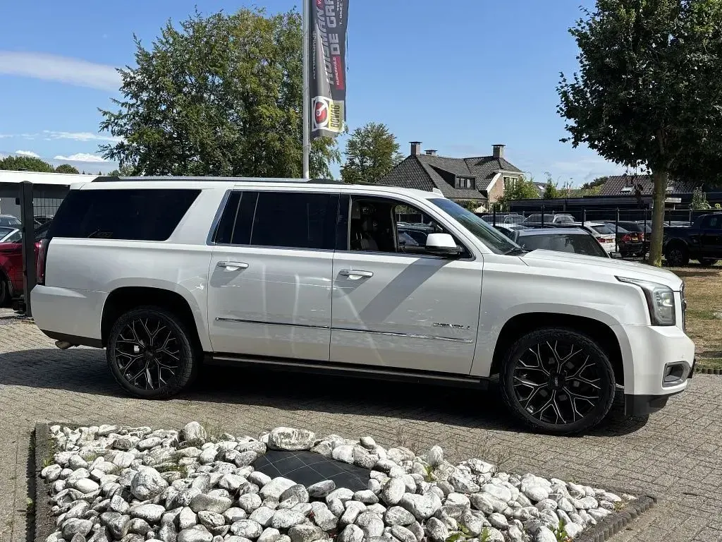 Gebraucht GMC Yukon 420 PS (308 kW) 2016 Weiß SUV