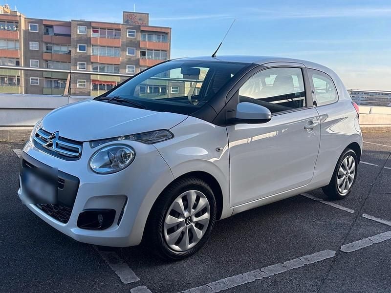 Weiß Gebraucht 2021 Citroën C1 Kleinwagen | 3.700 € (Guter Preis) - Bild 1/4