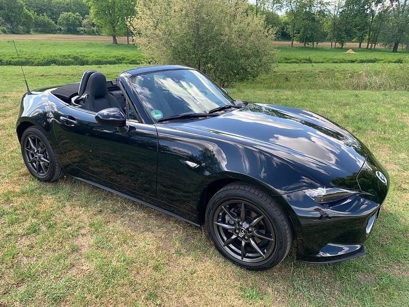 Gebraucht Mazda MX5 Exclusive-Line 131 PS (96 kW) 2018 Schwarz Cabrio