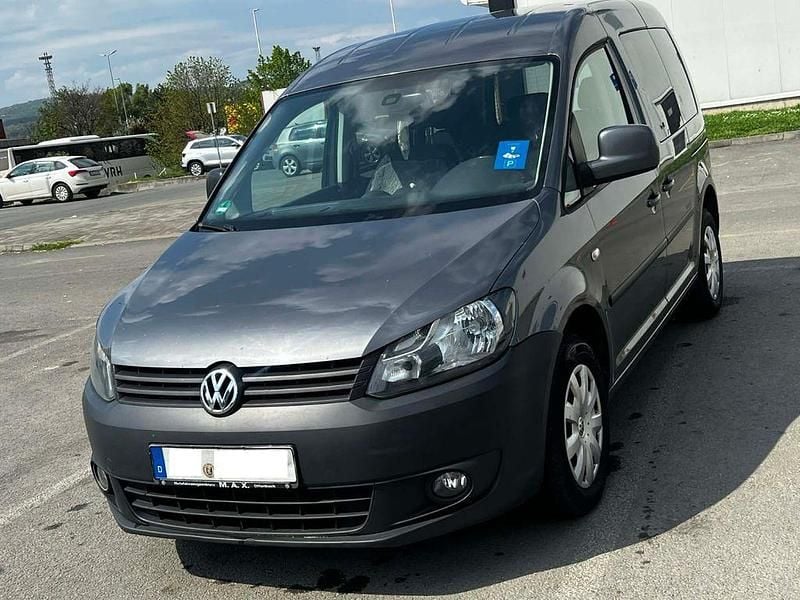 Second-hand VW Caddy Trendline 75 CP (55 kW) 2011 Argintiu Monovolum