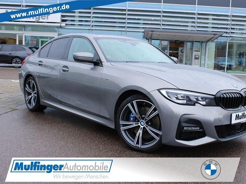 Grau Gebraucht 2021 BMW 330 M Sport Limousine | 41.980 € - Bild 1/4