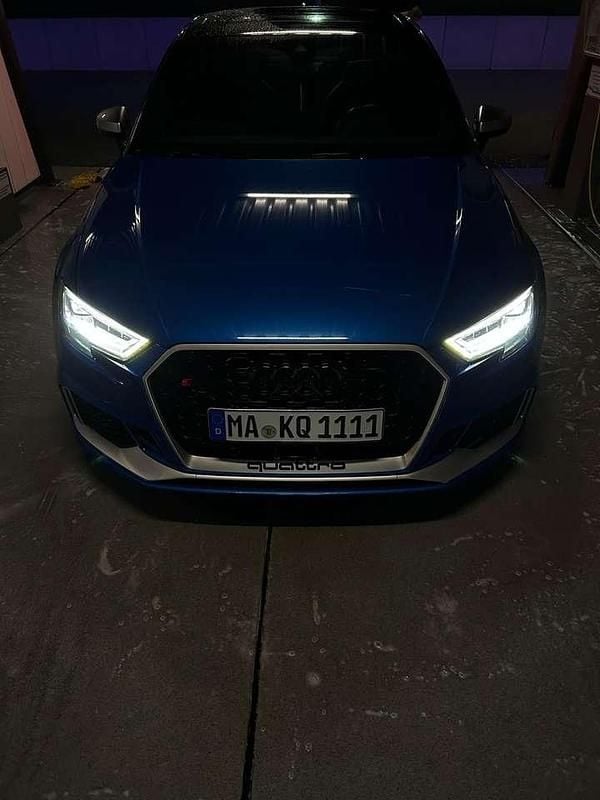 Gebraucht 2019 Audi RS3 Performance Kleinwagen | 48.000 € (Etwas zu teuer) - Bild 1/4