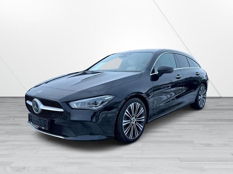 Gebraucht Mercedes CLA200 150 PS (110 kW) 2022 Schwarz Limousine