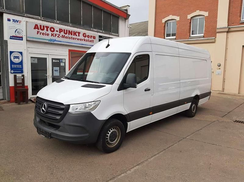 Gebraucht Mercedes Sprinter 170 PS (125 kW) 2022 Arktikweiss Van