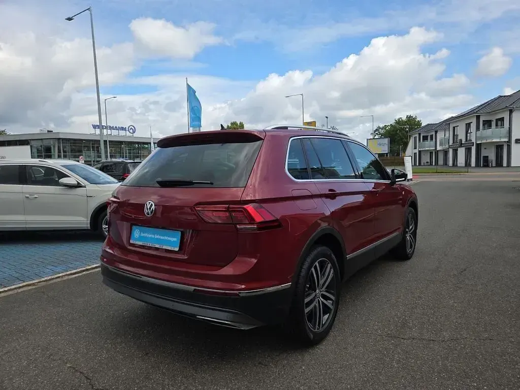 Gebraucht VW Tiguan Highline 230 PS (169 kW) 2019 Rot metallic SUV