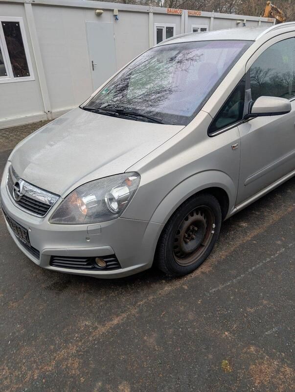 Gebraucht Opel Zafira 120 PS (88 kW) 2009 Silber Van / Kleinbus
