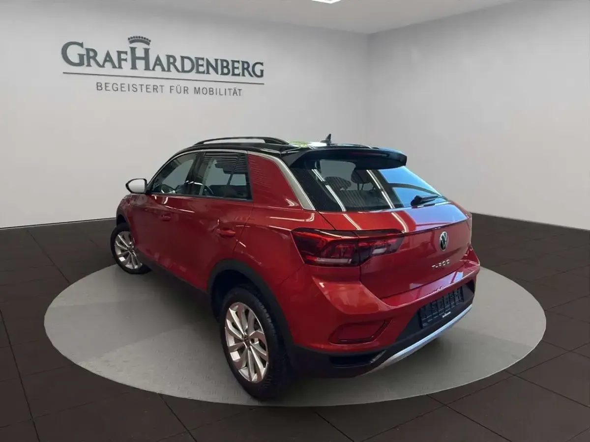 Gebraucht VW T-Roc Life 116 PS (85 kW) 2025 Rot SUV