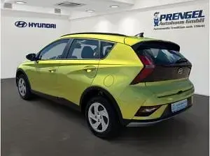 Neu Hyundai Bayon Select 101 PS (74 kW) 2025 Grün SUV