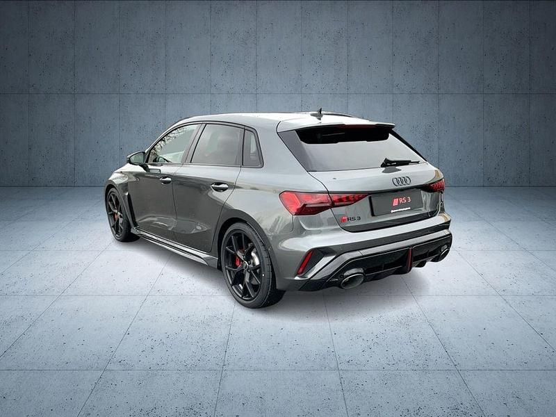 Neu Audi RS3 Sport 400 PS (294 kW) 2025 Daytonagrau perleffekt Limousine