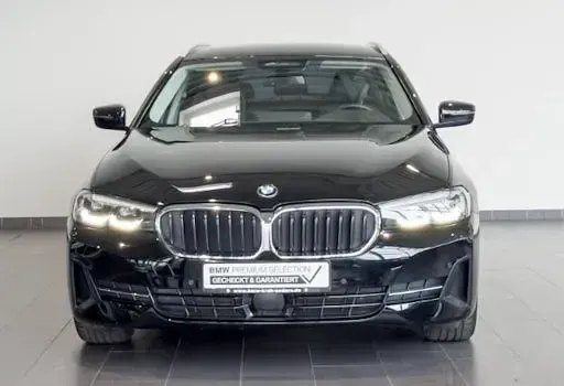 Gebraucht BMW 520 Sport Line 184 PS (135 kW) 2022 Schwarz ii Kombi