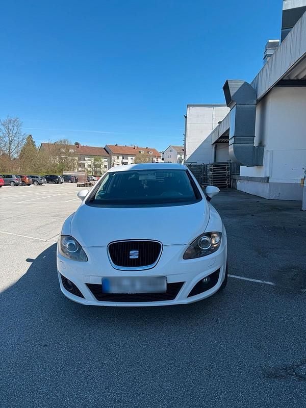 Gebraucht Seat Leon 110 PS (80 kW) 2012 Weiß Limousine