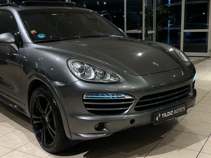 Gebraucht Porsche Cayenne S Sport 382 PS (280 kW) 2013 Grau SUV