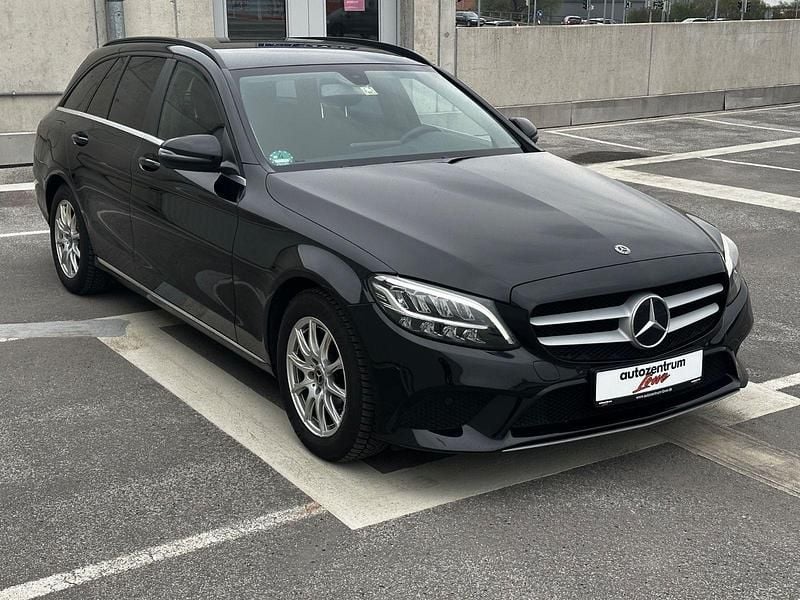 Gebraucht Mercedes C200 150 PS (110 kW) 2018 Schwarz Kombi