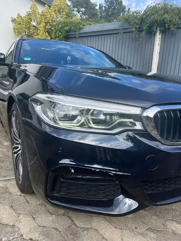 Gebraucht BMW 530 M Sport 265 PS (194 kW) 2019 Schwarz Kombi