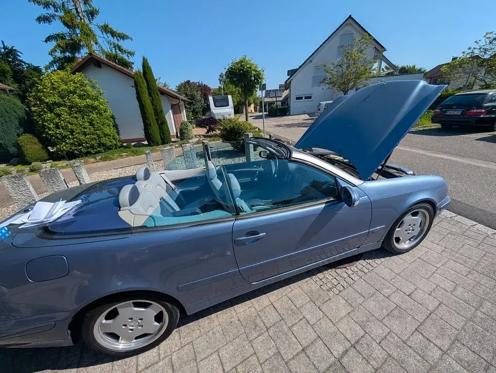 Gebraucht Mercedes CLK230 Avantgarde 197 PS (144 kW) 2001 Blau Cabrio