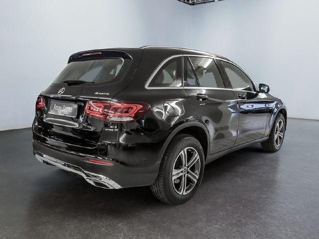 Gebraucht Mercedes GLC300e 320 PS (235 kW) 2021