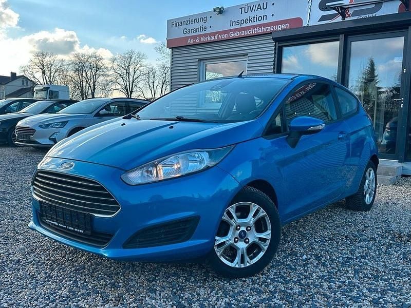 Gebraucht Ford Fiesta SYNC Edition 101 PS (74 kW) 2014 Blau Limousine