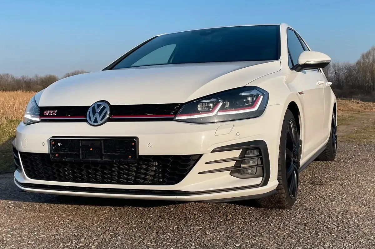 Second-hand VW Golf VII GTI 245 CP (180 kW) 2019 Alb Hatchback