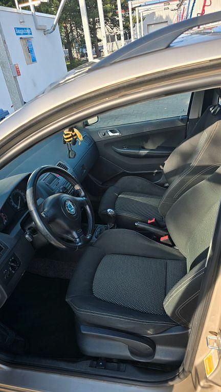 Beige Gebraucht 2006 Skoda Fabia Ambiente Kombi | 899 € (Guter Preis) - Bild 1/4