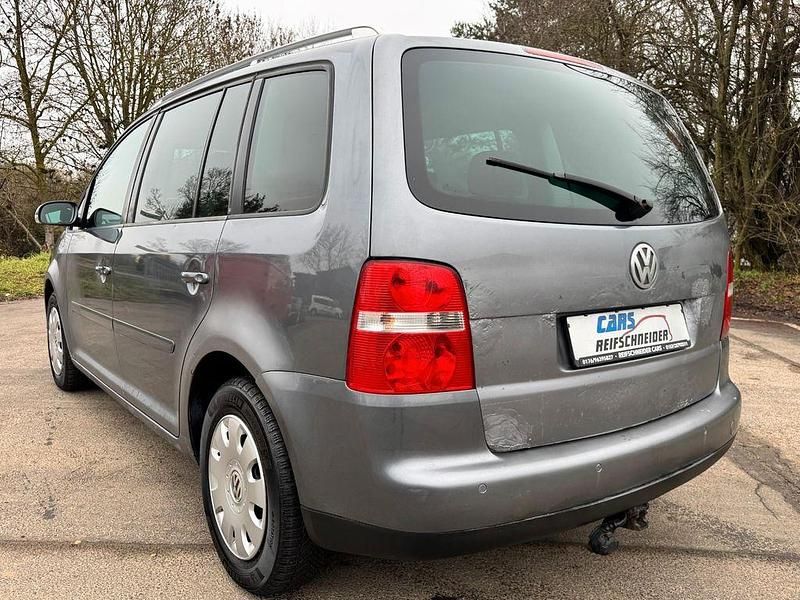 Gebraucht VW Touran Highline 150 PS (110 kW) 2004 Grau Van / Kleinbus