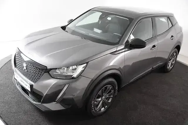 Gebraucht Peugeot 2008 Active 101 PS (74 kW) 2023 Grau SUV