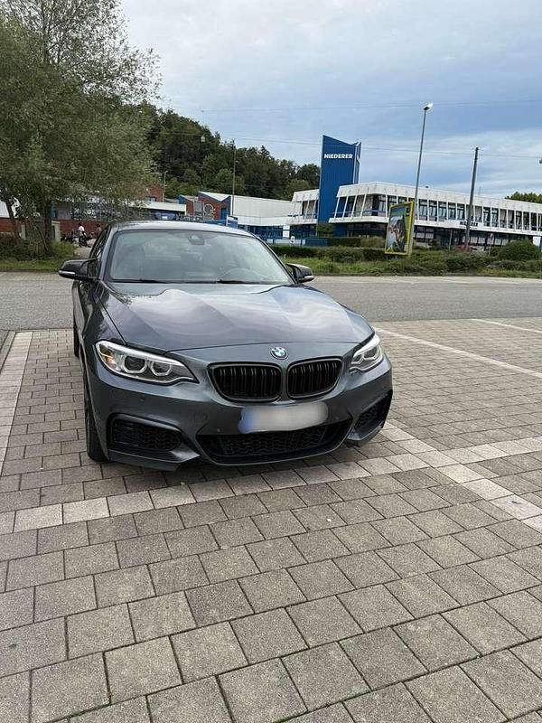 Grau Gebraucht 2016 BMW M235 Sport Line Coupé | 27.000 € (Fairer Preis) - Bild 1/4