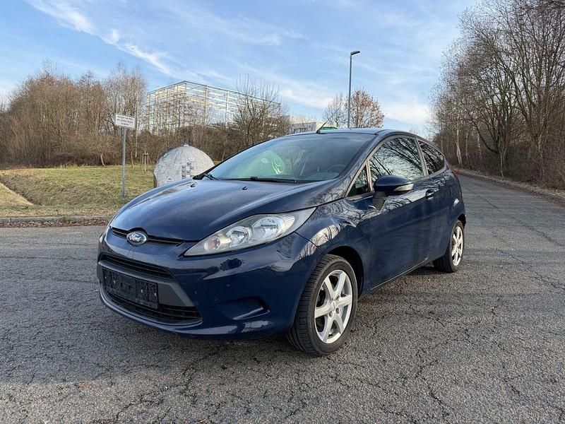 Gebraucht Ford Fiesta Trend 60 PS (44 kW) 2011 Blau Kleinwagen