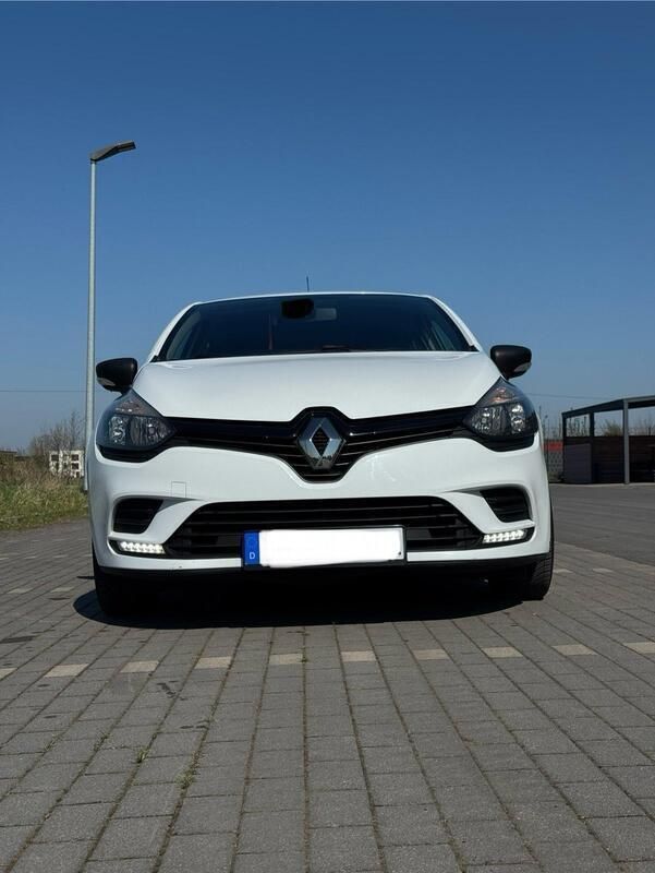 Weiß Gebraucht 2019 Renault Clio IV Kleinwagen | 6.250 € - Bild 1/4