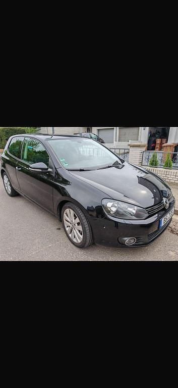 Gebraucht VW Golf VI Team 122 PS (89 kW) 2010 Schwarz Kleinwagen