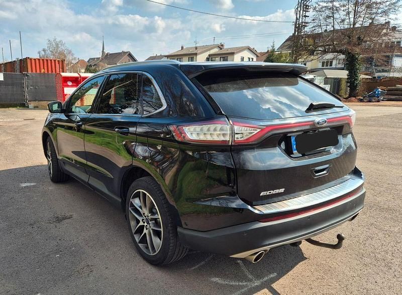 Gebraucht Ford Edge Titanium 209 PS (153 kW) 2017 Schwarz SUV