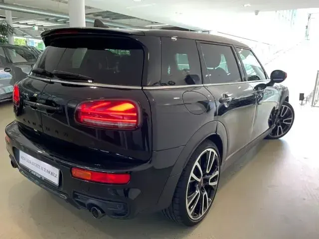 Gebraucht Mini Cooper S Clubman 178 PS (130 kW) 2023 Midnight black metallic Kombi