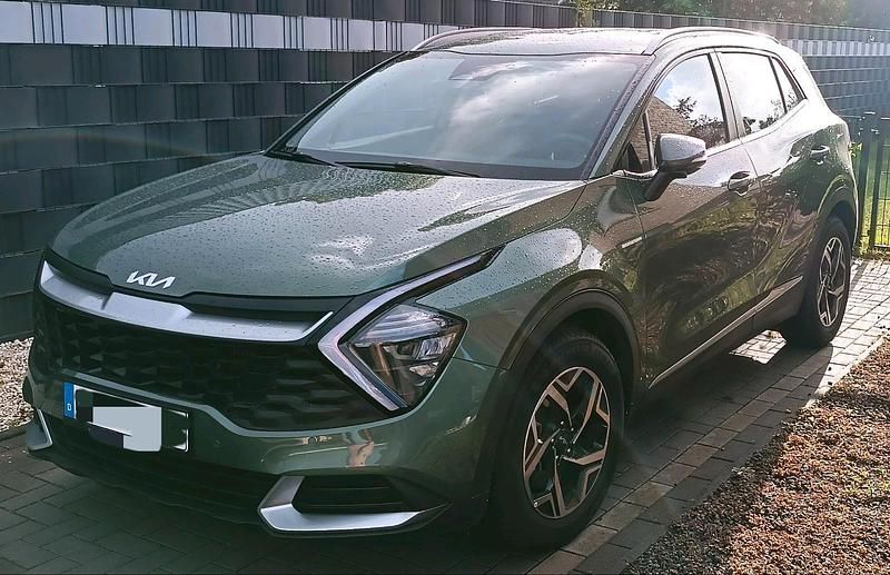 Grün Gebraucht 2024 Kia Sportage 4 SUV | 25.249 € (Superpreis) - Bild 1/4