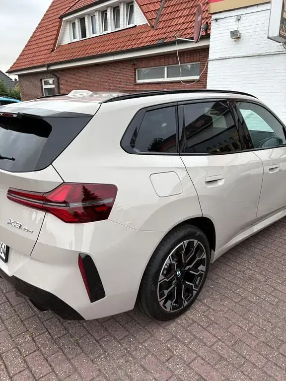 Gebraucht BMW X3 Performance 197 PS (144 kW) 2025 Beige SUV