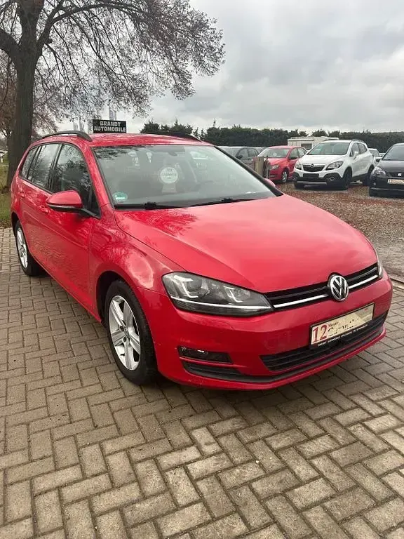 Gebraucht VW Golf VII Comfortline 110 PS (80 kW) 2015 Rot Kombi