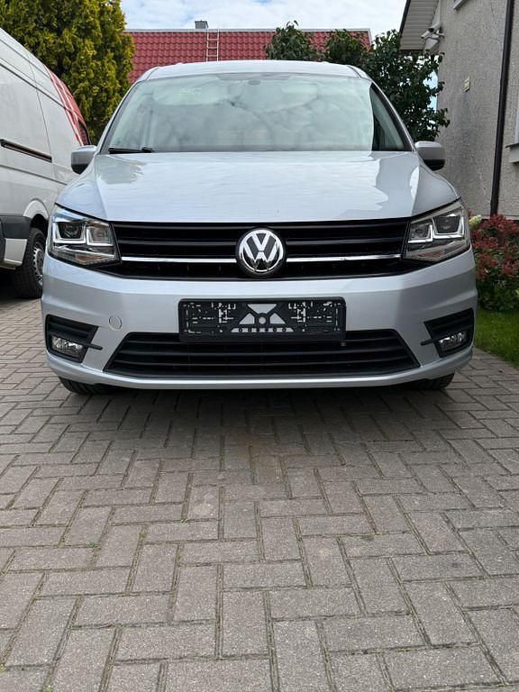 Silber Gebraucht 2016 VW Caddy Maxi Van / Kleinbus | 12.500 € (Guter Preis) - Bild 1/4