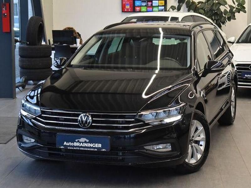 Schwarz Gebraucht 2024 VW Passat Comfortline Kombi | 28.550 € - Bild 1/4