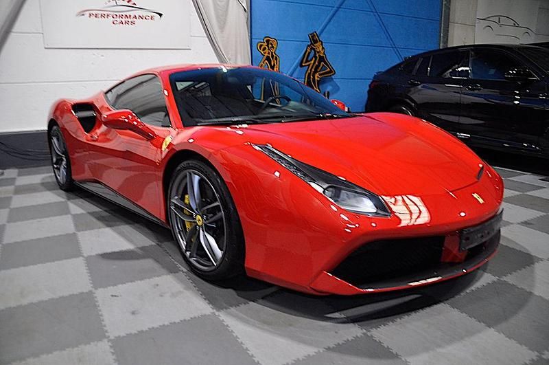 Gebraucht Ferrari 488 669 PS (492 kW) 2016 Rot Coupé