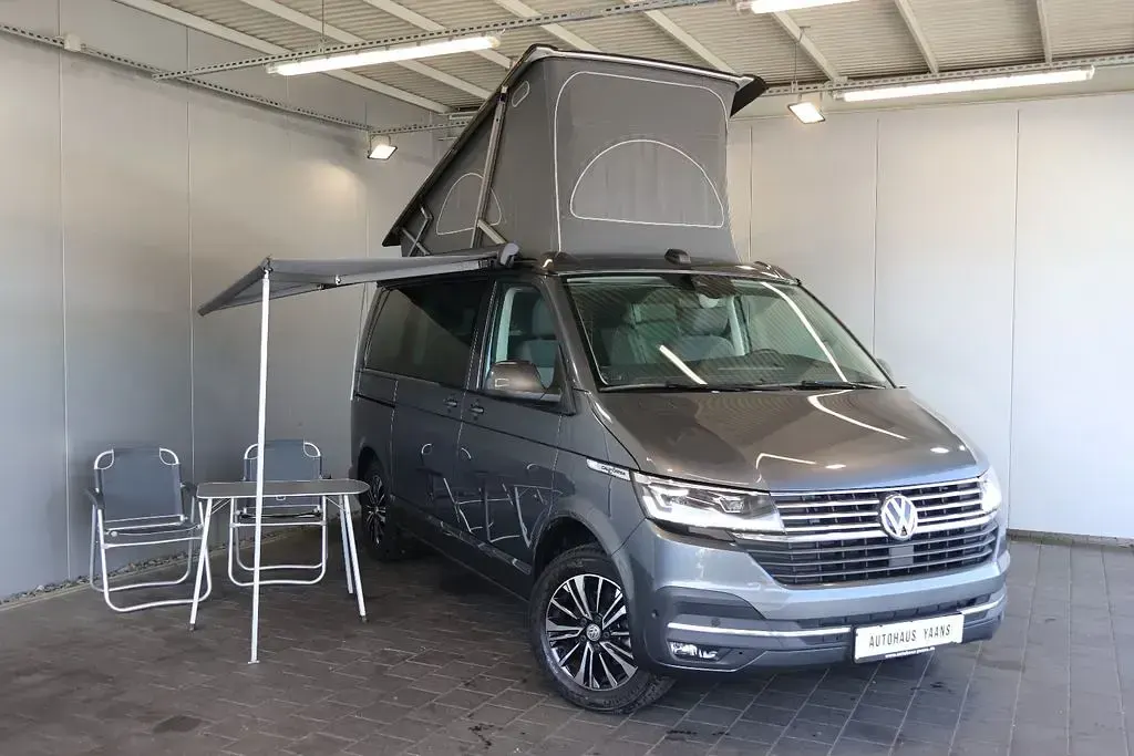 Gebraucht VW California California 150 PS (110 kW) 2024 Grau Van